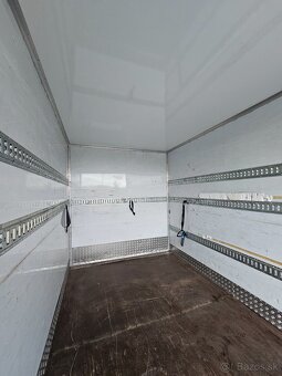 Mercedes Benz-Sprinter - 13