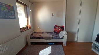 Novinka Rodinný dom s bazénom v lukratívnej lokalite - Nitr - 13