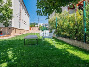 PRIESTRANNÝ rodinný dom v TOP lokalite NITRA - ZOBOR - 13