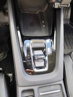 ŠKODA OCTAVIA COMBI - 4, 1.5 TSI e-TEC DSG 150 k – TOP STAV - 13