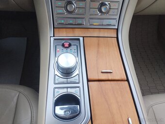 Jaguar XF 3.0D S V6 Premium Luxury - 13