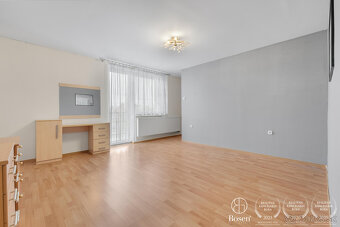 BOSEN | Dvojpodlažný 5 izbový rodinný dom po kompletnej reko - 13