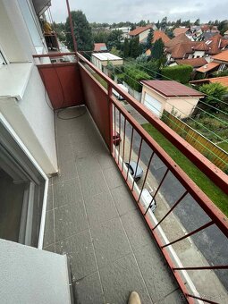 HZ-13 Na prenájom veľký 3 izbový byt v Komárne s balkónom - 13