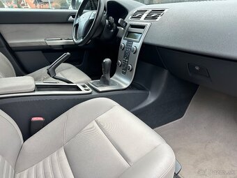 VOLVO V50 2.0D diesel 100kw kombi - 13