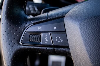 Seat Leon ST Cupra / 221 kW / A/T 7 / 2018 - 13