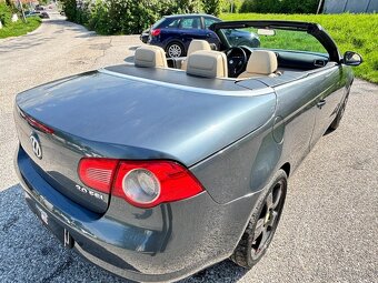 VOLKSWAGEN EOS 2,0FSI - 13