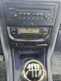 Peugeot 1007 1.4i benzin 54kw (Rv 2006 Stk-Ek 2026 - 13