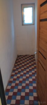 Predaj murovaného rodinného domu s garážou Budatín - 13