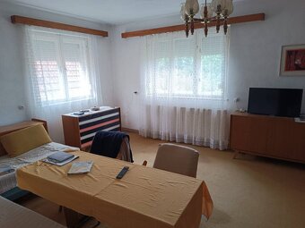 Dom so záhradou a ovocnými stromami na pokojnom mieste – Nov - 13