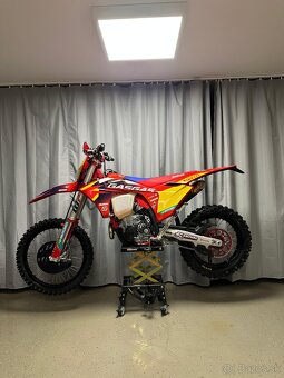 NOVÁ MOTO ‼️ ODPOČET DPH ‼️ Gasgas EC 450F 2024 - 13