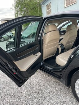 BMW 740XD F01 - 13