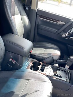 Mitsubishi Pajero 3.2 - 13