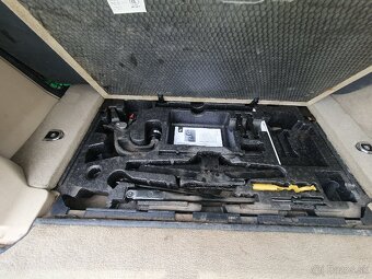 Land Rover Discovery 4 - 13