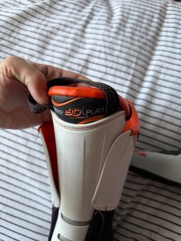 Atomic Hawx Ultra 130 - 13