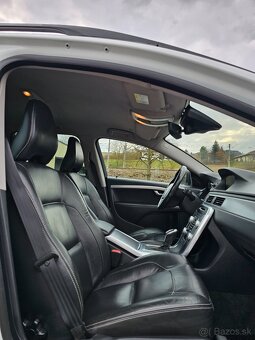 Volvo XC70 2.4 AWD 123300km 2016 - 13