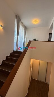 PREDAJ 6 izbový MODERNÝ RD + garáž + altánok - BRATISLAVA -  - 13