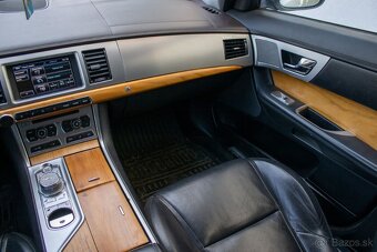 Jaguar XF - 13