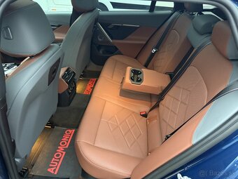 BMW 550e xDrive Touring M Sport, B&W, Pano, Ťažné, HUD - 13