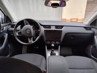 Predám škoda Octavia 3 Scout - 13