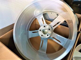 5X112 R21-ORIGINAL AUDI-UPLNE NOVE ZA TOP CENU - 13