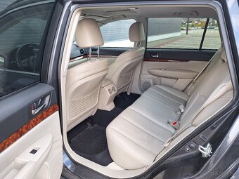 Subaru Outback 3.6R 4x4 Automat – 2011, 1. majiteľ - 13