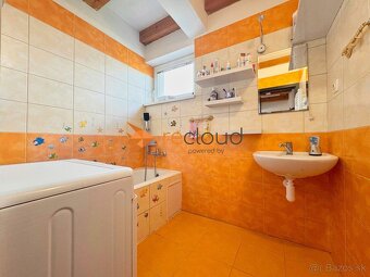 4 izbový bungalov v obci Valča, 232 m2 - 13