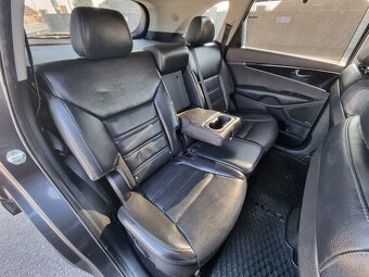 Kia Sorento 2.2 CRDi VGT 4WD ISG Platinum A/T za 15.790 € - 13