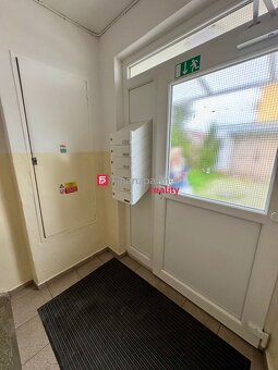 NOVINKA Ponúkame na PRENÁJOM  krásne zariadený 2i byt v Trna - 13