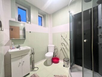 Exkluzívne na predaj zabehnutý penzión s barom po kompletnej - 13