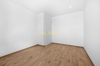 LUXUSNE ZARIADENÝ DOM PRI BRATISLAVE, NOVOSTAVBA - 13