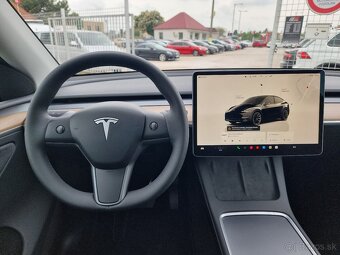 Tesla Model Y 4x4 Long Range 75kWh 514k za 40.640 € - 13