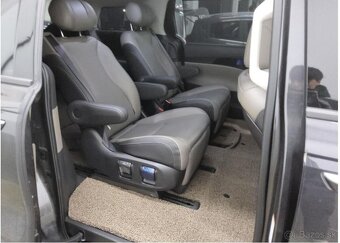 Kia Carnival 2.2-7 MÍST-DODÁNÍ 6/2025 - 13