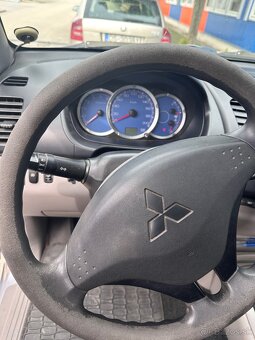 Mitsubishi L200 - 13