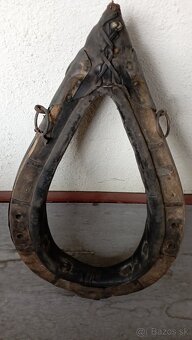 Starožitný konský chomut - 13
