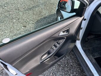 Ford Focus Kombi 1.6 TDCi DPF Trend - 13