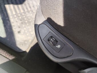 Peugeot 308 1.6 16V VTi - 13
