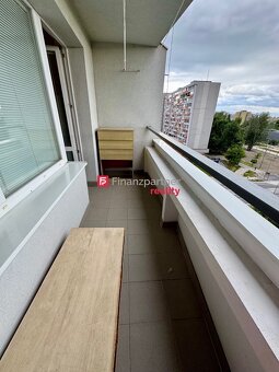 Na PREDAJ:  moderná Garsónka s LOGGIOU, vaňou a pivnicou - B - 13