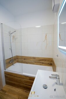 (REZERVOVANÉ) 2 izbový byt, zariadený, veľký balkón, Rajka - 13
