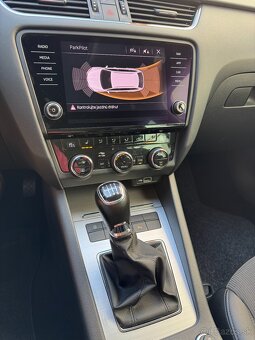 ŠKODA OCTAVIA COMBI, STYLE, 1,0TSI, MANUÁL, 1/2020 - 13