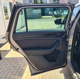 ŠKODA KODIAQ 2.0 TDI SCR EVO 200 SPORTLINE 4X4 DSG - 13