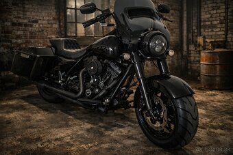 HARLEY DAVIDSON ROAD KING FLHR CUSTOM SPECIAL - 13