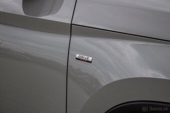 Škoda Kodiaq 2.0 TDI 4x4 DSG Drive 125 Years (aj na splátky) - 13