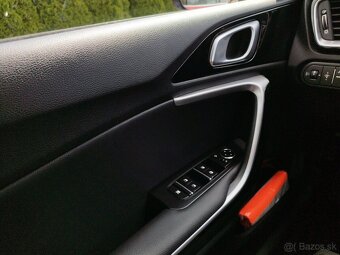 KIA CEED SW 1,4 T-GDi GOLD + LED PACK - 13