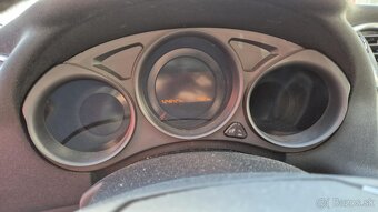 Citroen C4 1,6HDI 68kw kód: 9H06 - 13