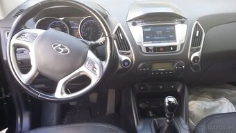 HYUNDAI ix 35 1.6 GDi MT 2013 - 13