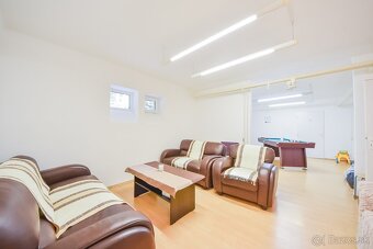 PENZIÓN S BUDOVAMI A VEĽKÝM POZEMKOM, SOMOTOR - 13