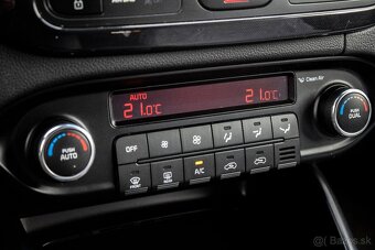 Kia Carens 1.7 CRDi 100kW MT-6st. - 13