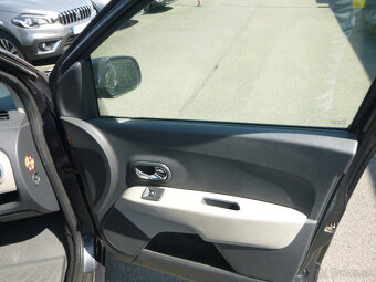 Dacia Lodgy 1,6i 2013 - 13