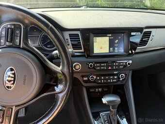 Kia Niro Hybrid - 13