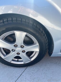 Predám Toyota Corola Verso 2.2D Pekná 258000km Top - 13